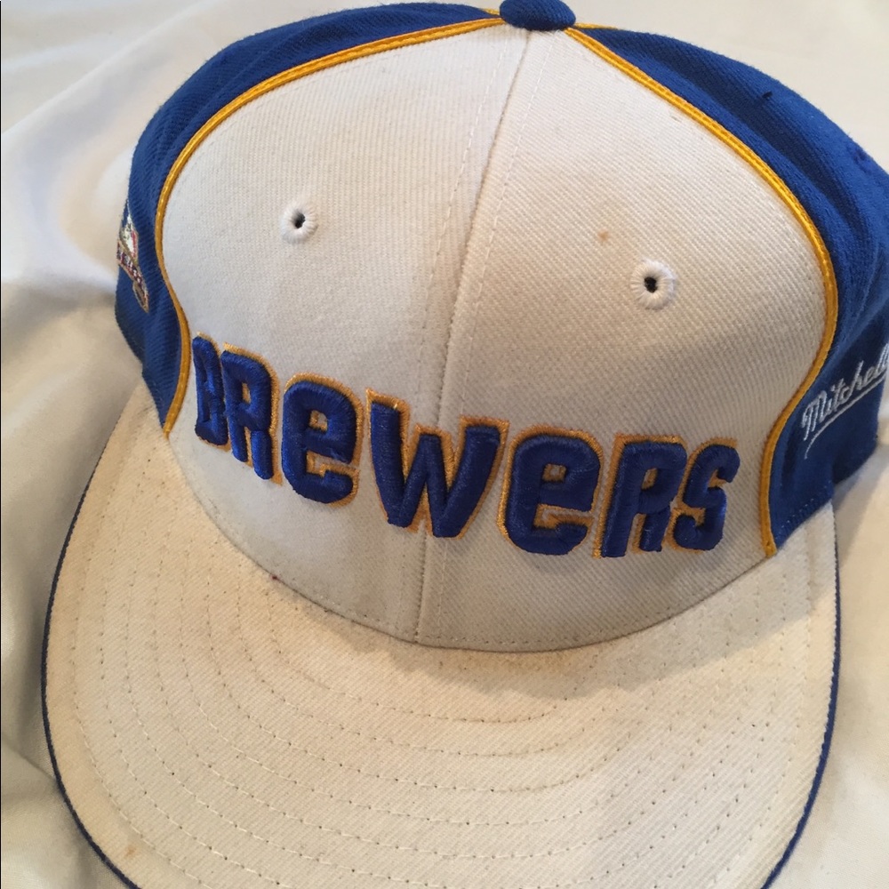 Brewers fitted hat
